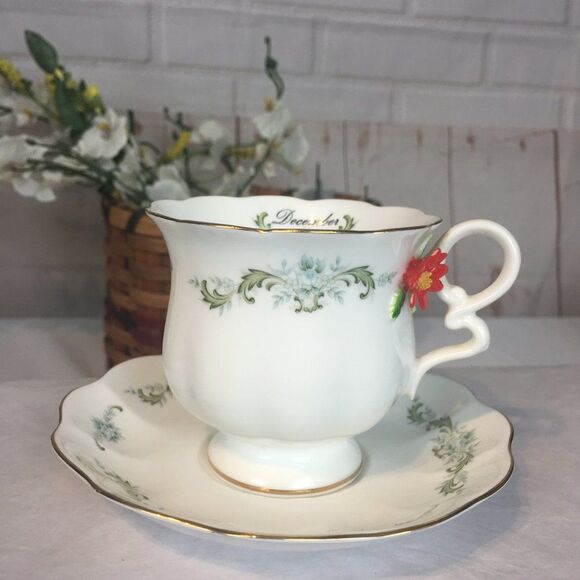 Vintage 70s Enesco December Dainty Green Floral Bone China Teacup Set - Picture 9 of 10